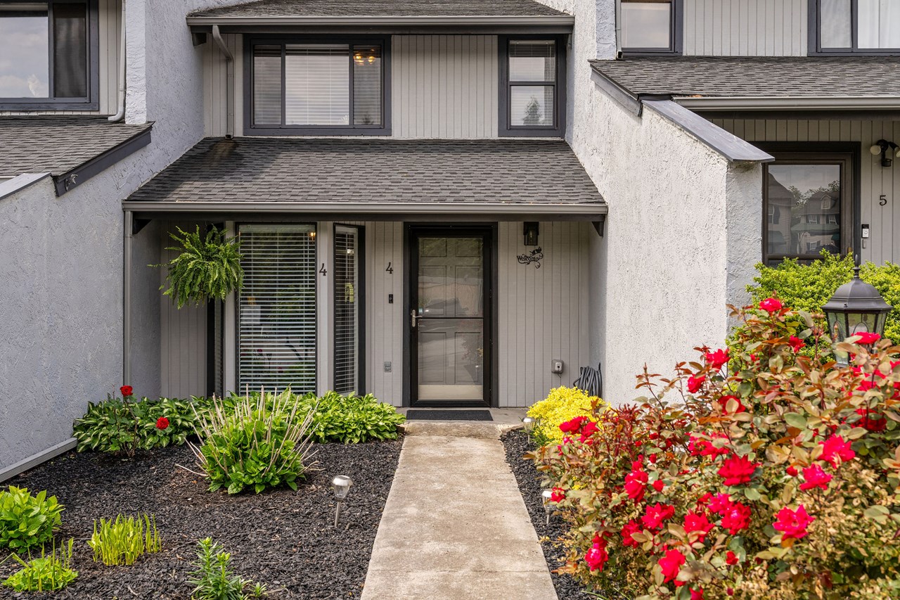 2420 Volunteer Parkway 4